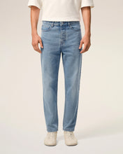 Charger l'image dans la galerie, AMI Jean Coupe Tapered Fit Bleu Used