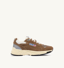 Charger l&#39;image dans la galerie, Autry Sneakers Hyperway Mesh Cigar UM04