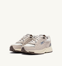 Charger l'image dans la galerie, Autry Sneakers Hyperway Mesh Cotto Marsh Leo WA01