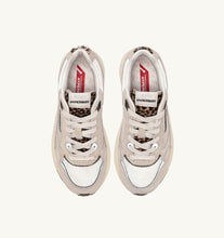 Charger l'image dans la galerie, Autry Sneakers Hyperway Mesh Cotto Marsh Leo WA01
