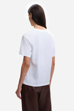 Charger l&#39;image dans la galerie, Margaux Lonnberg T-shirt Lily White