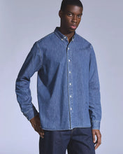 Charger l'image dans la galerie, Levi's® Blue Tab Chemise en Denim Blue