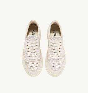Autry Sneakers Medalist 01 Low Sand Unlined White SU15