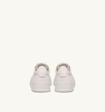 Charger l&#39;image dans la galerie, Autry Sneakers Medalist 01 Low Solid Goat Full White SG10
