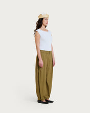Charger l'image dans la galerie, Homecore Pantalon Kelani Ripstop Desert Beige