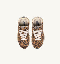 Charger l'image dans la galerie, Autry Kids Sneakers Reelwind Suede Leo UJ02
