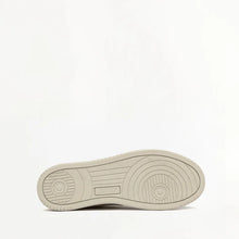 Charger l'image dans la galerie, Autry Sneakers Medalist 01 Low Leather Suede Black Pinecone LE15