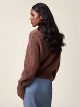 Charger l&#39;image dans la galerie, Rouje Pull Mara en Mohair Marron Glace
