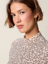 Charger l&#39;image dans la galerie, Rouje Pull Maroussia en Laine Leopard Ecru