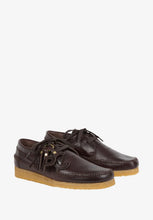 Charger l'image dans la galerie, A.P.C. Desert Boot Weaver A.P.C. X Clarks Marron