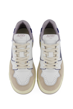 Charger l&#39;image dans la galerie, Autry Sneakers CLC Low Leather Blue MM38