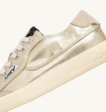Charger l'image dans la galerie, Autry Sneakers Windscape Low Platinum CU08