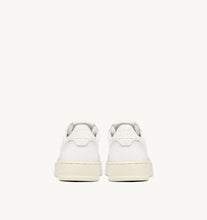 Charger l'image dans la galerie, Autry Sneakers Medalist 01 Low Leather Goat White GG04