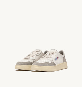 Autry Sneakers Medalist 01 Low Goat Suede Grey GS25