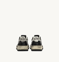 Charger l&#39;image dans la galerie, Autry Sneakers Medalist 01 Low Super Vintage MS10