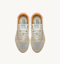 Charger l&#39;image dans la galerie, Autry Sneakers Reelwind Low Leather Silver Platinum RL06