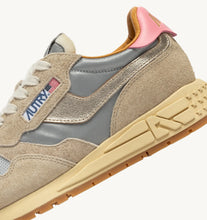 Charger l&#39;image dans la galerie, Autry Sneakers Reelwind Low Leather Silver Platinum RL06