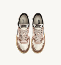 Charger l&#39;image dans la galerie, Autry Sneakers Medalist 01 Low Super Vintage SV41
