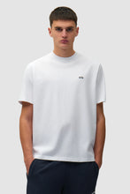 Charger l'image dans la galerie, Arte T-Shirt Back Graphic White