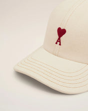 Charger l&#39;image dans la galerie, AMI Casquette Ami de coeur Blanc Creme