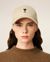 Charger l&#39;image dans la galerie, AMI Femme Casquette Ami de coeur Noir Cafe Creme