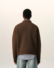 Charger l'image dans la galerie, AMI Pull Ami de Coeur en Alpaga Marron Chocolat