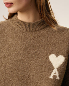 AMI Femme Pull Ami de Coeur en Alpaga Noisette Ecru