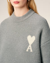 Charger l&#39;image dans la galerie, AMI Femme Pull Ami de Coeur en Alpaga Gris Ecru