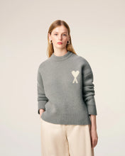 Charger l&#39;image dans la galerie, AMI Femme Pull Ami de Coeur en Alpaga Gris Ecru