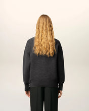 Charger l&#39;image dans la galerie, AMI Femme Pull Ami de Coeur en Laine Gris Noir