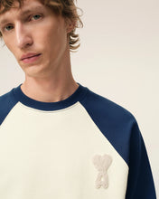 Charger l'image dans la galerie, AMI Sweatshirt Ami de Coeur en Crochet Blanc Creme Encre