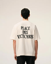 Charger l'image dans la galerie, AMI T-shirt Imprimé Place des Victoires Blanc Creme