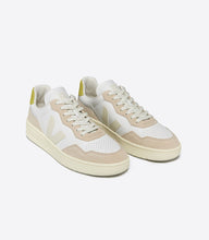 Charger l&#39;image dans la galerie, VEJA V-90 x AEGAN Project Leather White Pierre Liquor