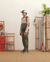 Charger l&#39;image dans la galerie, Maison Labiche Pantalon Arcade Cargo en Twill Camo Green