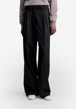 Charger l'image dans la galerie, A.P.C. Pantalon Victoria Ample Marron