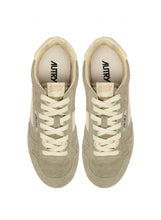 Charger l'image dans la galerie, Autry Sneakers Windspin Suede Gray Green Rutabaga UB31