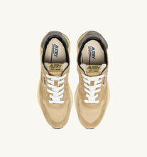 Charger l'image dans la galerie, Autry Sneakers Reelwind Low Nylon Suede Covert Green GQ01