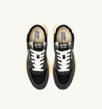 Charger l'image dans la galerie, Autry Sneakers Reelwind Low Nylon Suede Black Sugar GQ07