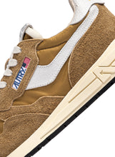 Charger l'image dans la galerie, Autry Sneakers Reelwind Low Nylon White Curry NC31
