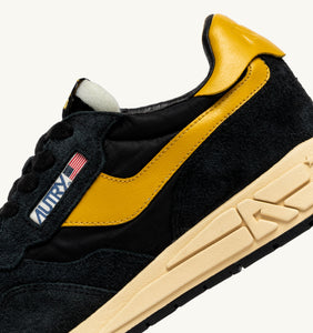 Autry Sneakers Reelwind Low Nylon Black Yellow UT21