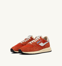 Charger l'image dans la galerie, Autry Sneakers Reelwind Low Nylon Orange Rust NC42