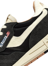 Charger l&#39;image dans la galerie, Autry Sneakers Reelwind Low Nylon Peat Rut UP04