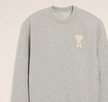 Charger l'image dans la galerie, AMI Sweatshirt Ami de Coeur en Crochet Gris Cendre