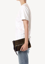 Charger l'image dans la galerie, Jerome Dreyfuss Pochette Lucky Clutch Croûte Velours Imprimé Léopard Kaki