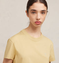 Charger l&#39;image dans la galerie, AMI T-shirt Ami de Coeur ton-sur-ton Creme vanille