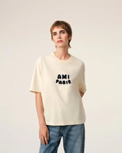 Charger l&#39;image dans la galerie, AMI Femme T-shirt Patch Ami Paris Blanc Creme