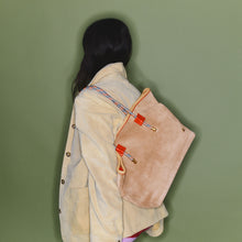 Charger l'image dans la galerie, Claris Virot Cabas Marny Suède Off White