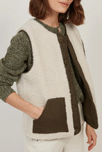 Charger l&#39;image dans la galerie, Hartford Gilet Varion Reversible Ecru