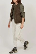 Charger l&#39;image dans la galerie, Hartford Gilet Varion Reversible Ecru