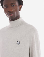 Charger l&#39;image dans la galerie, Maison Kitsuné Pull Col roule Fox Head Bold Light grey